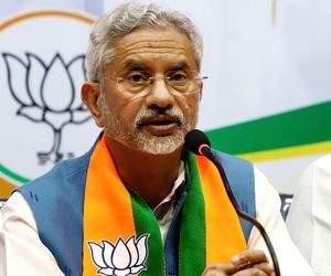 Recent Indian student killings in American unconnected but I still share worry: EAM Jaishankar