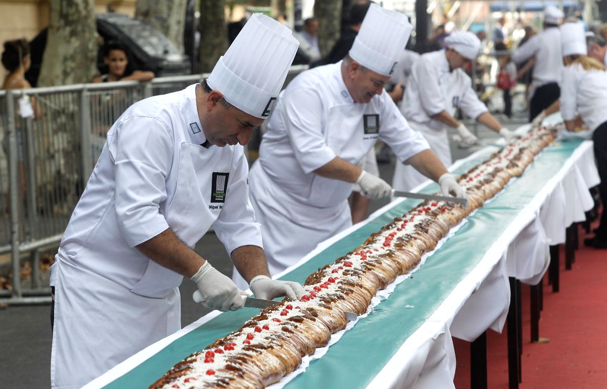 Watch the chefs at work!