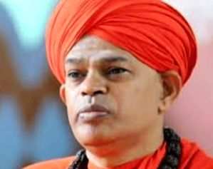 Karnataka Lingayat mutt sex scandal: Seer surrenders before court, sent back to jail
