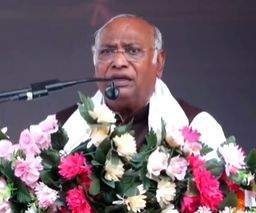 'Wait for few days...', Kharge keeps suspense over Congress candidates in Amethi, Raebareli